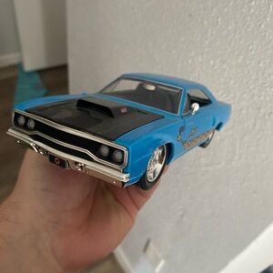 Cartoon Network dicast roadrunner car